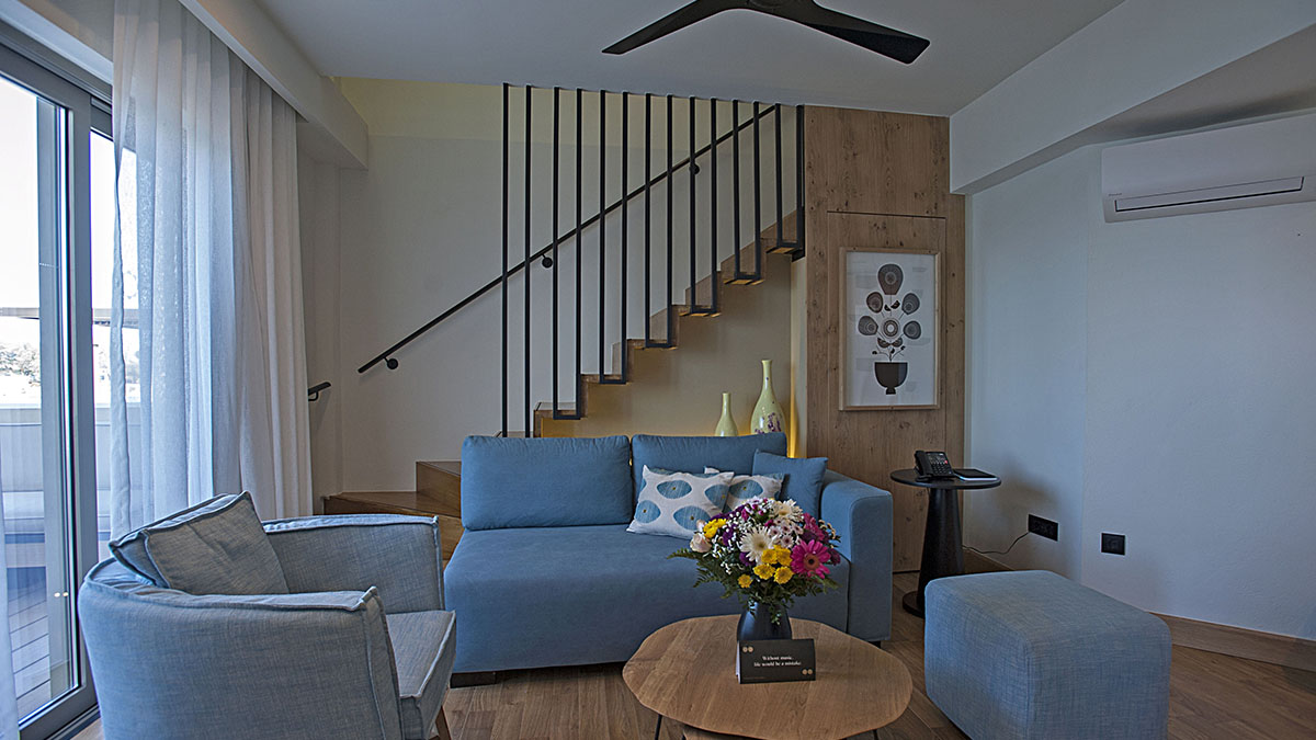 Absolute Haven Sea Front with Private Pool